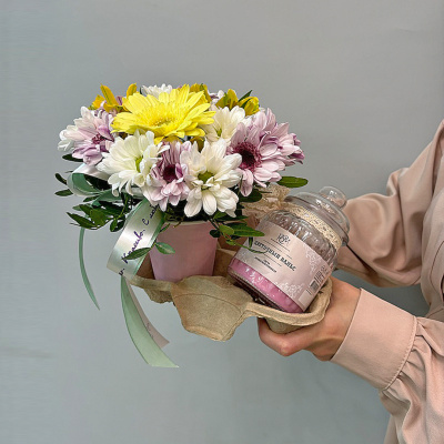 Сет "Цветочный вальс". Набор стаканчик с цветами и аромасвечой в банке 70397