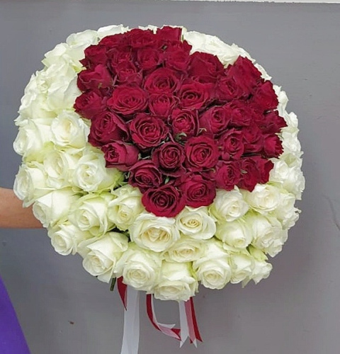 Букет-сердце из 101 розы Эквадор 60 см. арт. 27809