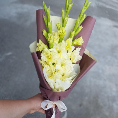 Букет "Назад в будущее" с гладиолусами. N 7612