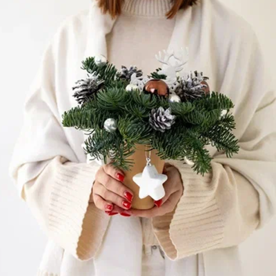 Композиция из нобилиса в стаканчике с оленем "Сказочный олень" N 90862